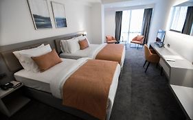 Dovv Hotel Busıness